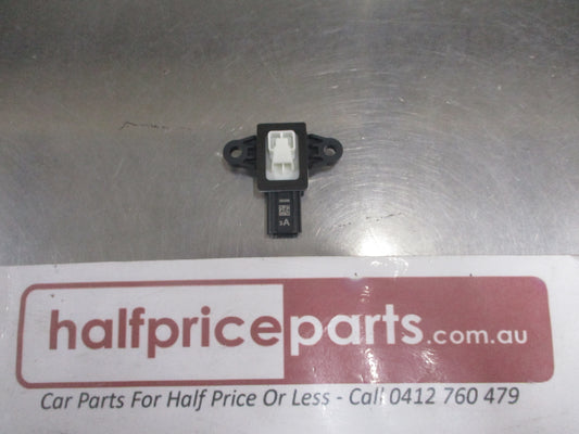 Hyundai Santa Fe/Sonata/Palisade Genuine Front A-Pillar Impact Air Bag Sensor New Part