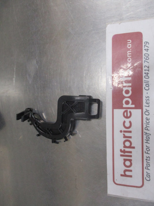 Hyundai Elantra Genuine Right Hand Front Door Support Bracket New Part