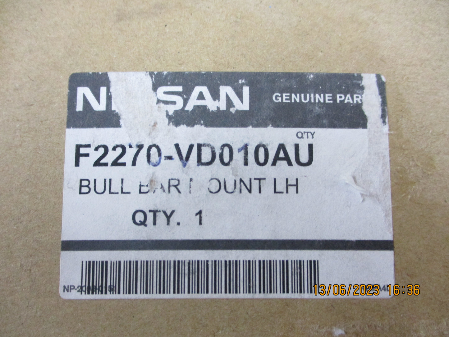 Nissan Y61 Patrol Genuine Left Hand Front Bull Bar Mount New Part