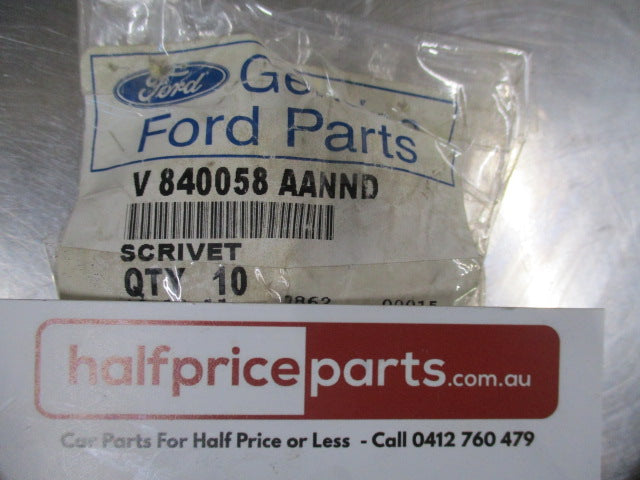Ford Genuine Scrivet Clip - New Part