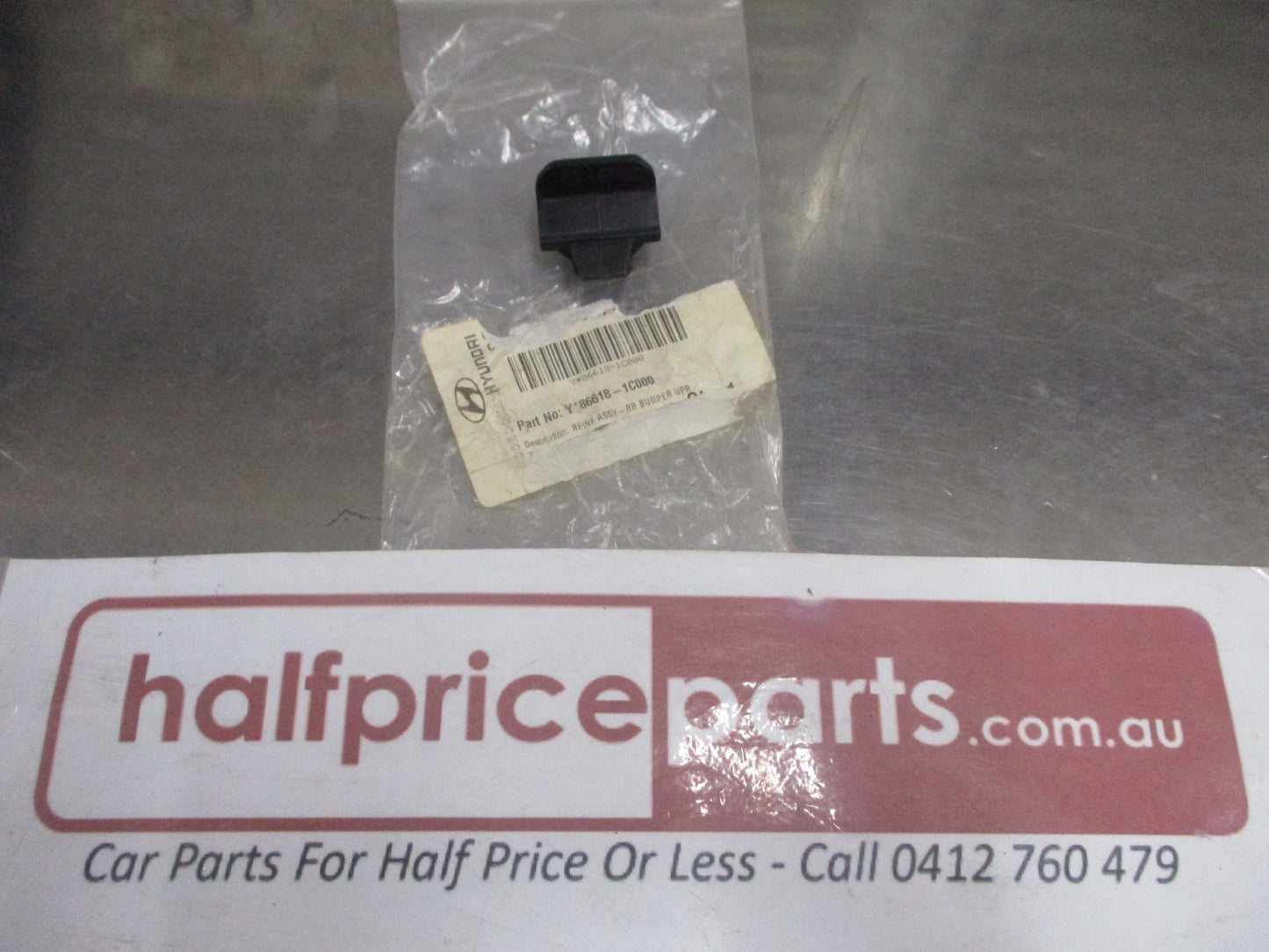Hyundai Getz Genuine Rear Upper Bumper Mounting Bracket New Part