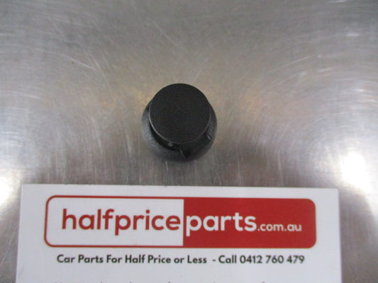 Ford Focus-Transit Genuine Bonnet Insulator Clip - New Part