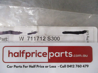 Ford Focus-Transit Genuine Bonnet Insulator Clip - New Part