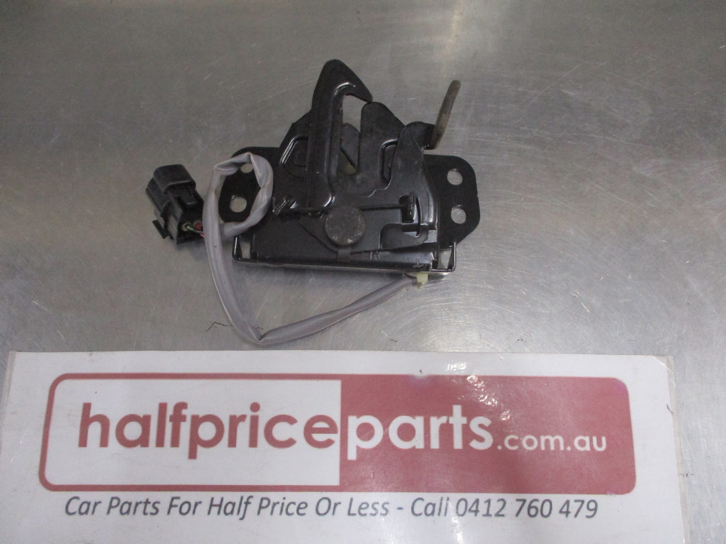 Hyundai ILoad H1 Genuine Right Hand Hood Lock Assy New Part