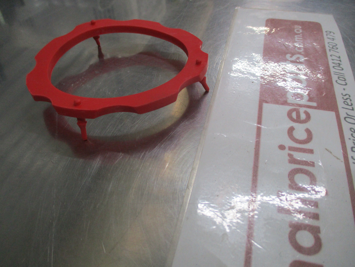 Mazda Protege/MPV Genuine Fuel Pump Assembly Gasket New Part
