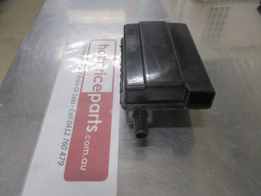 Hyundai Santa Fe Genuine Petrol Fuel Tank Vapor Air Filter New Part
