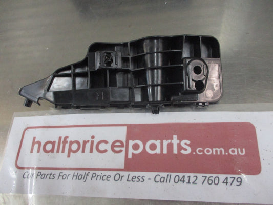 Suzuki Swift Genuine Right Hand Front Bumper Retainer New Part