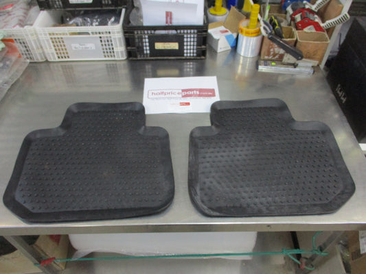 Subaru Levorg Genuine Rear Rubber Mat Set New Part