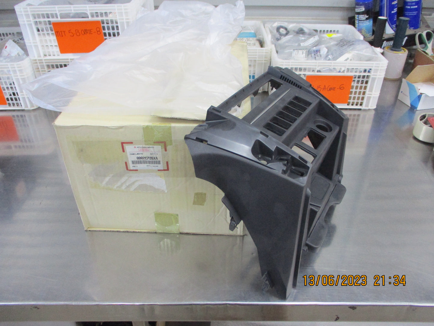Mitsubishi Triton Genuine Center Cover Lower Panel New Part