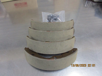 Isuzu D-Max Genuine Rear Brake Shoe Kit New Part