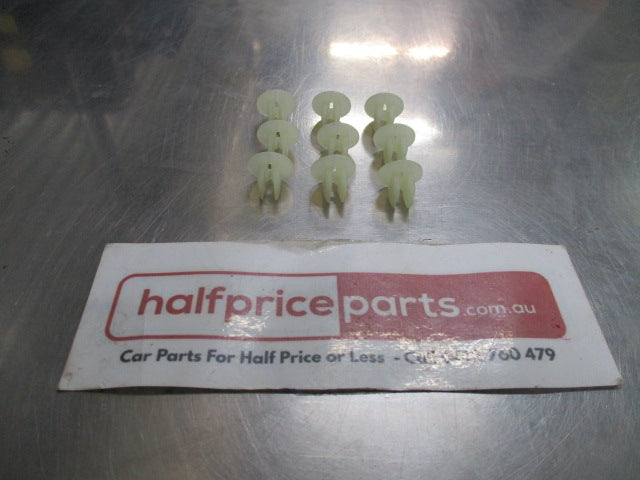 Ford Focus Genuine Plastic Expansion Nut Pack of 9 - New Part
