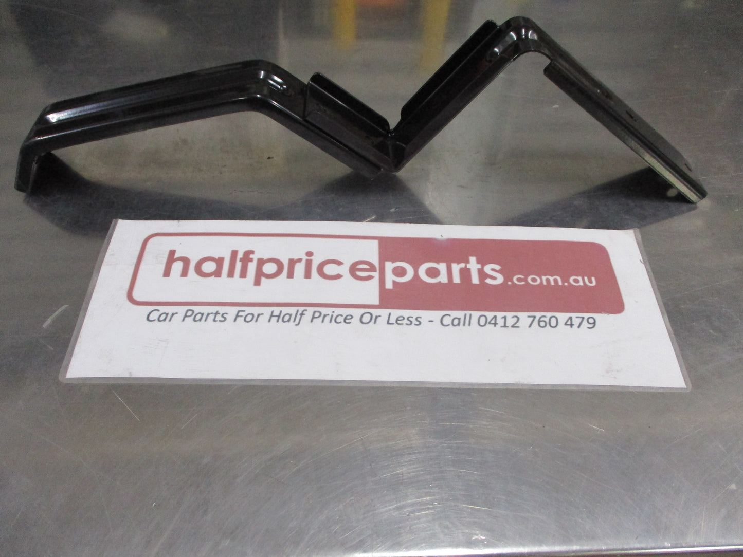 Kia Carnival Genuine Right Hand Front Side Bumper Bracket New Part