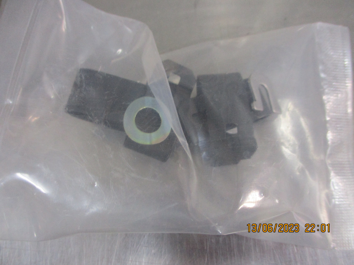 Isuzu D-Max Genuine Rear Brake Shoe Kit New Part