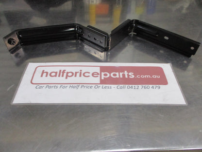 Kia Carnival Genuine Right Hand Front Side Bumper Bracket New Part