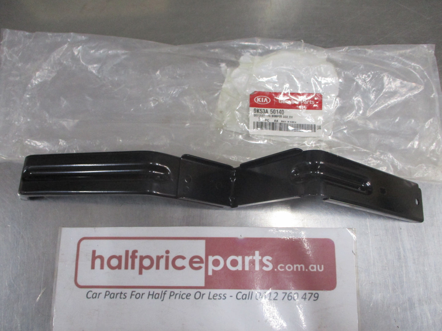 Kia Carnival Genuine Right Hand Front Side Bumper Bracket New Part