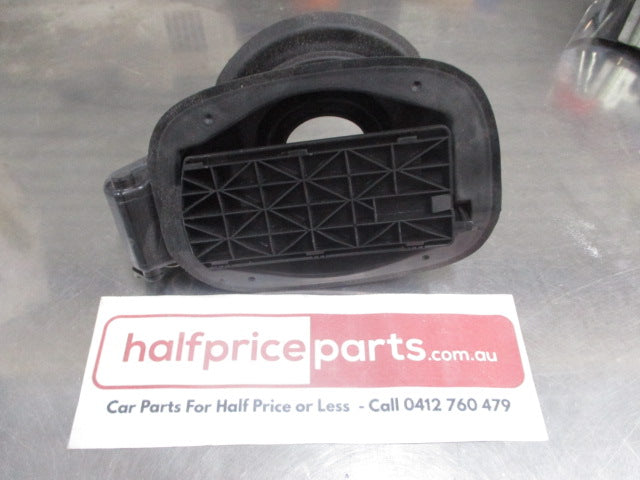 Ford Mondeo MK4 Genuine Fuel Housing And Flap New Part