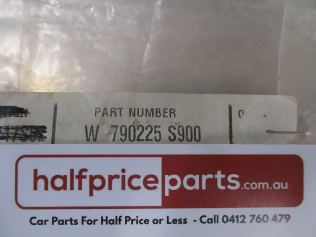 Ford Focus Genuine Rocker Molding Clip - New Part