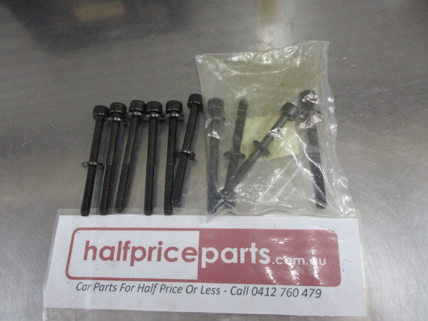 Holden Astra-BL Sedan Genuine Set Of 10 Head Bolts New Part