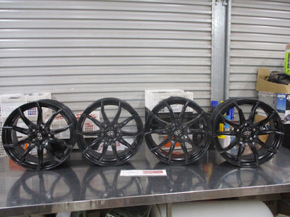 Hyundai Tucson/Venue/Kona Gunsan 17X7 Black Satin Set Of 4 With Center Caps Taken Off New Vehicle