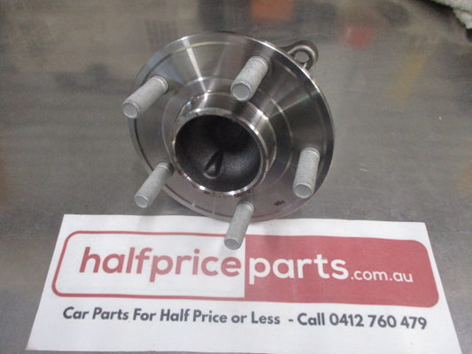 Ford Focus LW Series II Genuine Left Or Right Rear Wheel Hub Bearing And Sensor New part