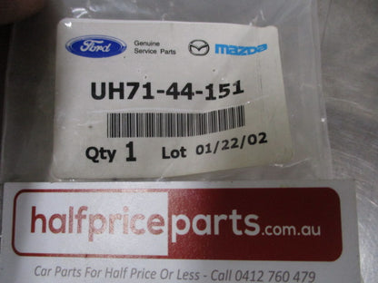 Mazda B2500/BT-50 Genuine Parking Brake Cable Grommet New Part