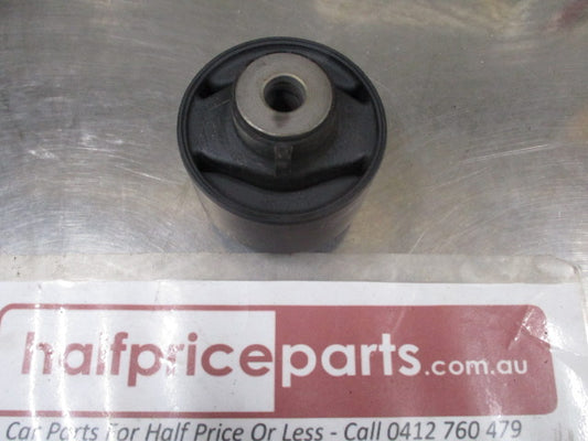 Kia Carnival/Sedona Genuine Rear Trailing Arm Bush New Part