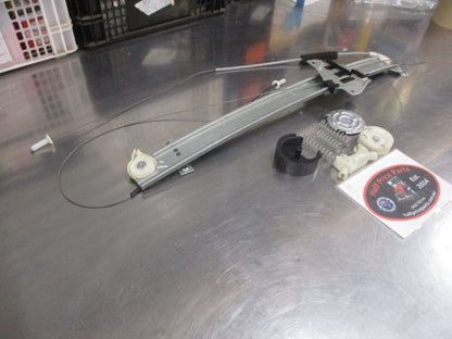 Mitsubishi Pajero Genuine Front Right Hand Window Regulator New Part