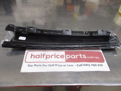 Ford Focus LW Genuine Left Hand B-Pillar Moulding New Part