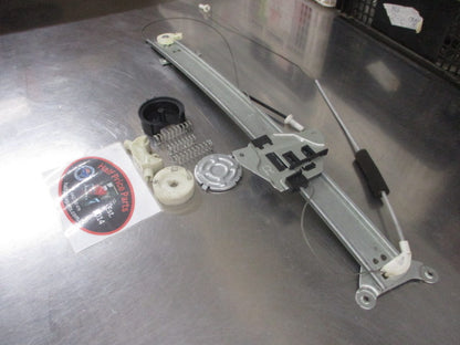 Mitsubishi Pajero Genuine Front Right Hand Window Regulator New Part