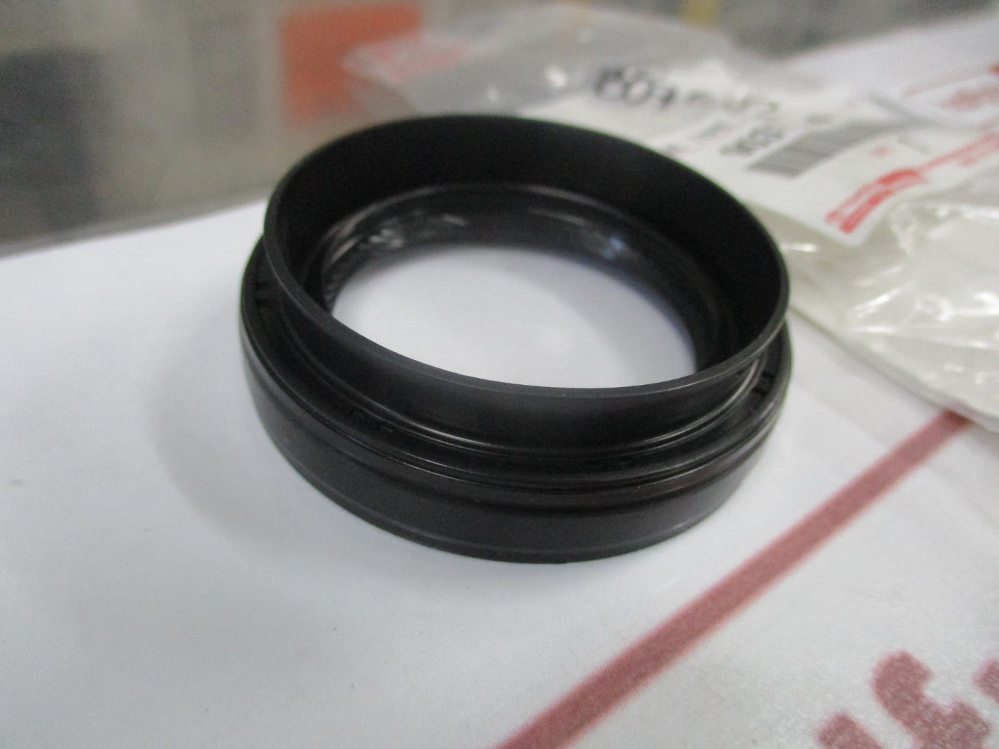 Toyota Camry / Avalon Genuine Front Right Drive Shaft Type T Oil Seal New