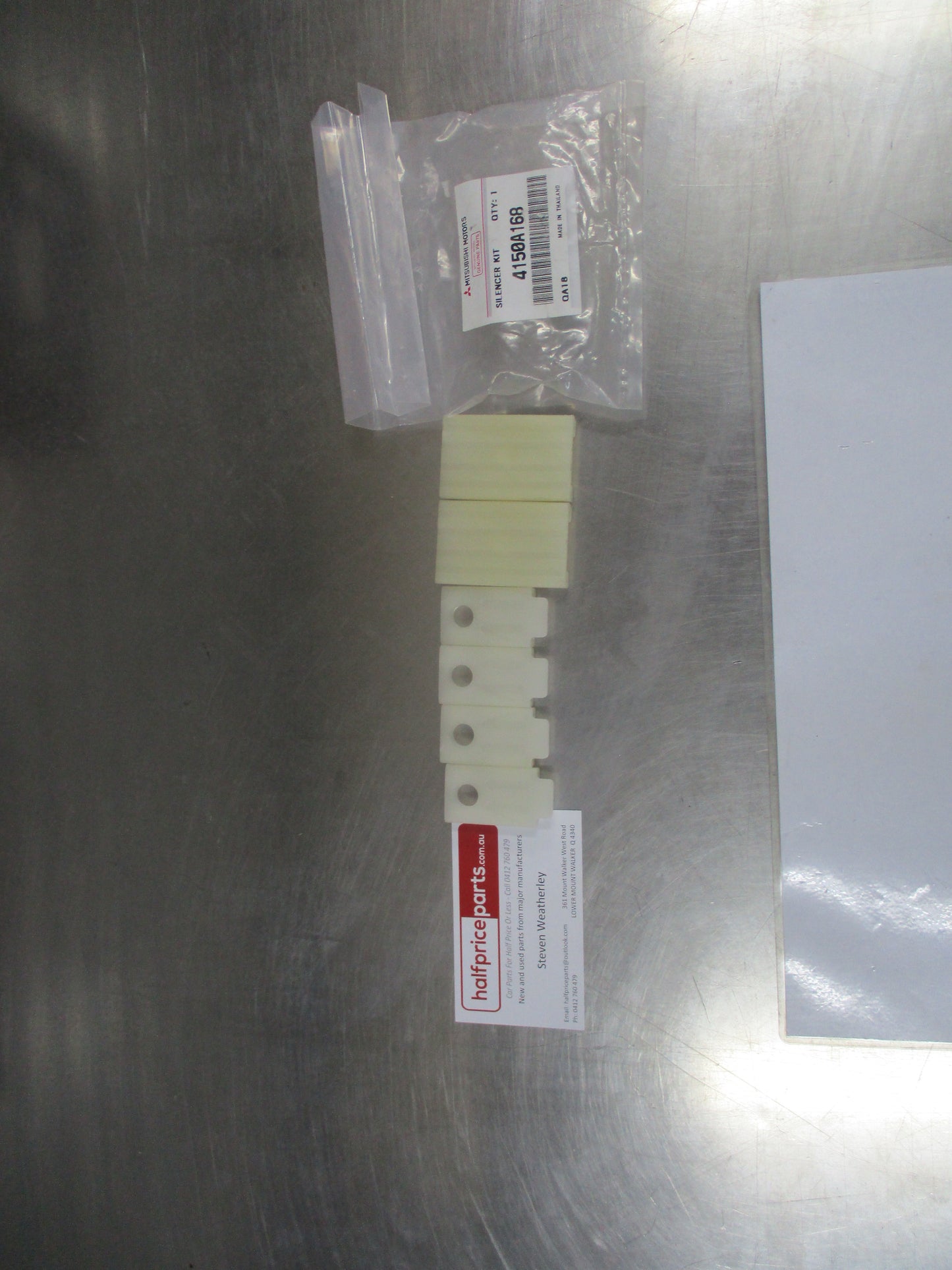 Mitsubishi Triton Genuine Rear Leaf Spring Silencer Kit New Part