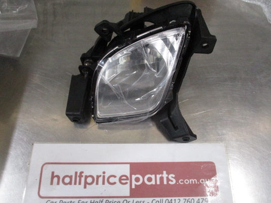 Hyundai Tucson Genuine Front Right Hand Fog Light Assembly New Part