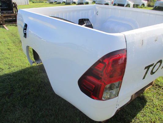 Toyota Hilux Extra Cab Genuine White Tub With Tail Lights 1 Small Mark As Per Photos VGC.