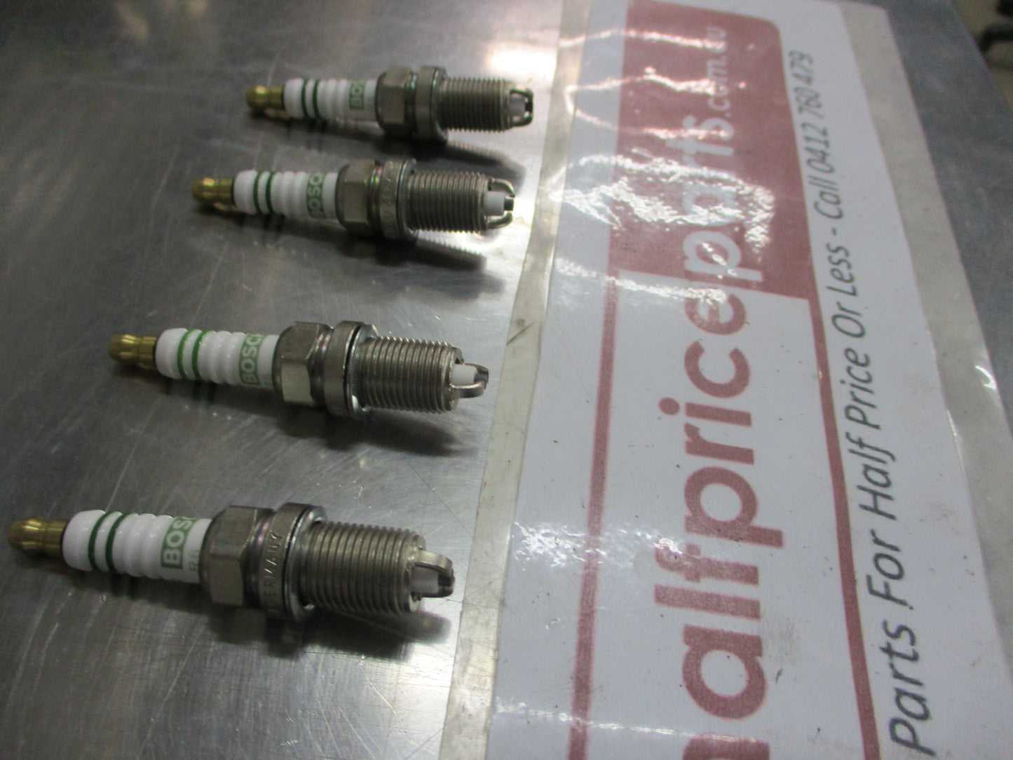 Holden TR-TS Astra Genuine Spark Plugs Set Of 4 New Part