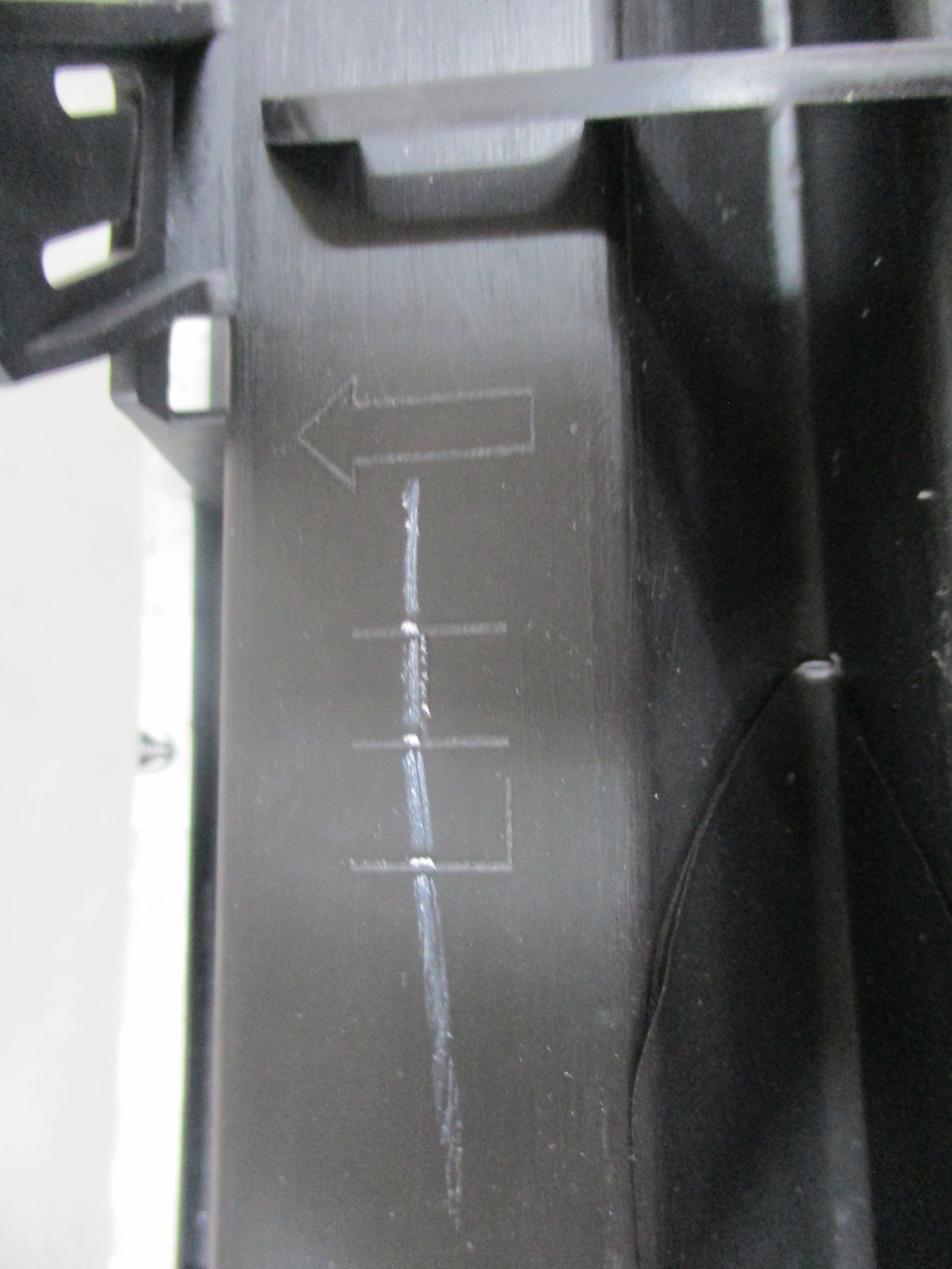 Genuine Nissan B17 Pulsar Sedan Passenger Front Bumper Fog Light Cover New Part