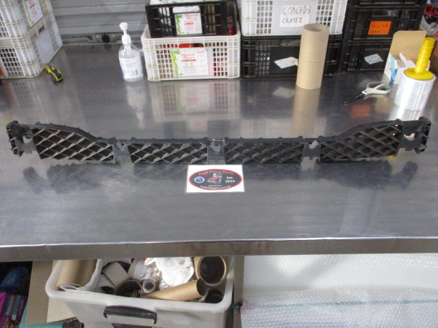 Ford Escape/Mazda Tribute Genuine Rear Bumper Reinforcement Used VGC