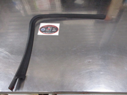 Ford Focus Genuine Right Hand Rear Door Window Surround Molding New Part