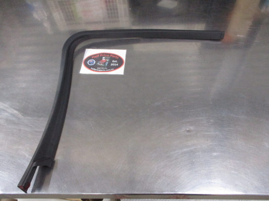 Ford Focus Genuine Right Hand Rear Door Window Surround Molding New Part