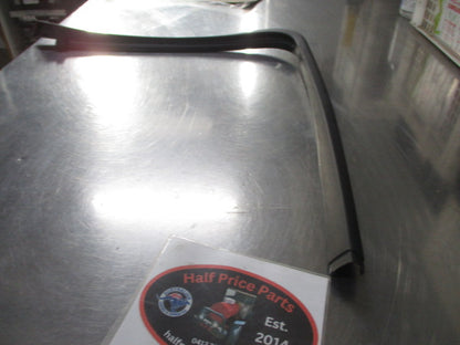 Ford Focus Genuine Right Hand Rear Door Window Surround Molding New Part