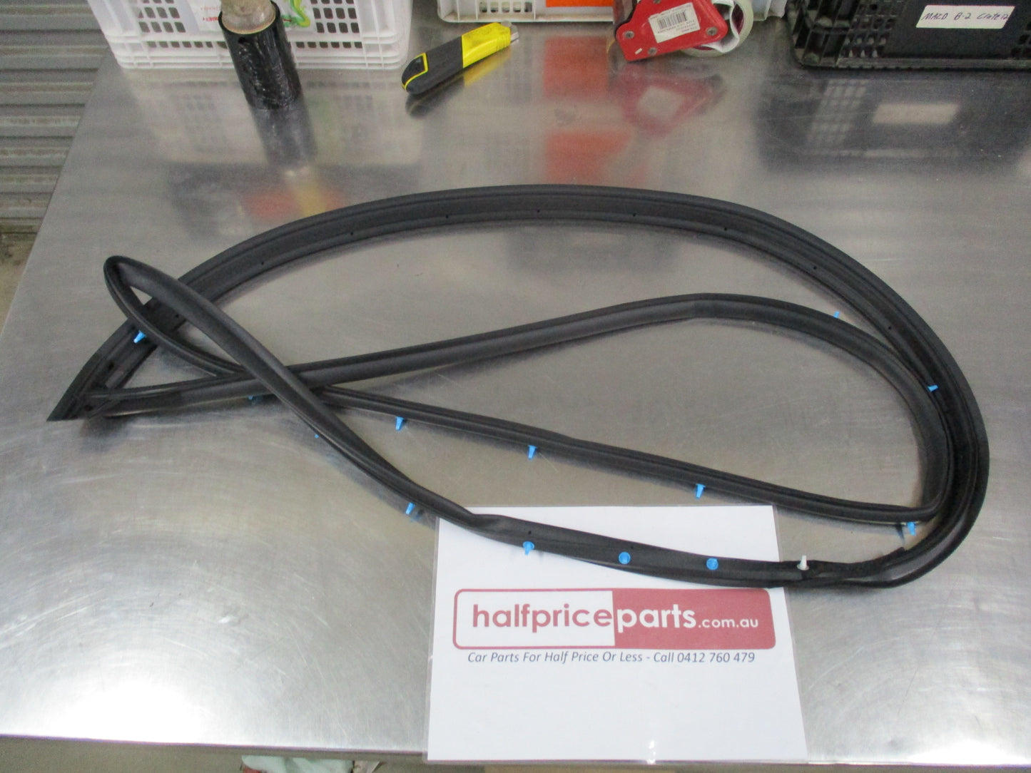 Nissan X-Trail Genuine Front Drivers Door Rubber Weather Strip New