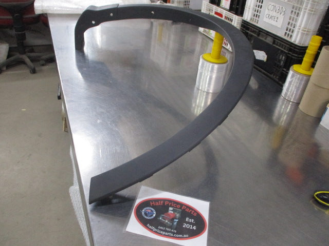 Ford Kuga TF/Escape ZG Genuine Right Hand Front Wheel Arch Flare New Part