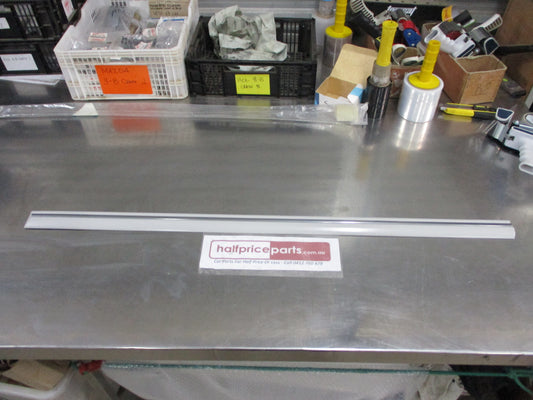 Holden VT/VX Commodore Calais Sedan-Wagon Genuine Left Hand Front Door Moulding New Part .