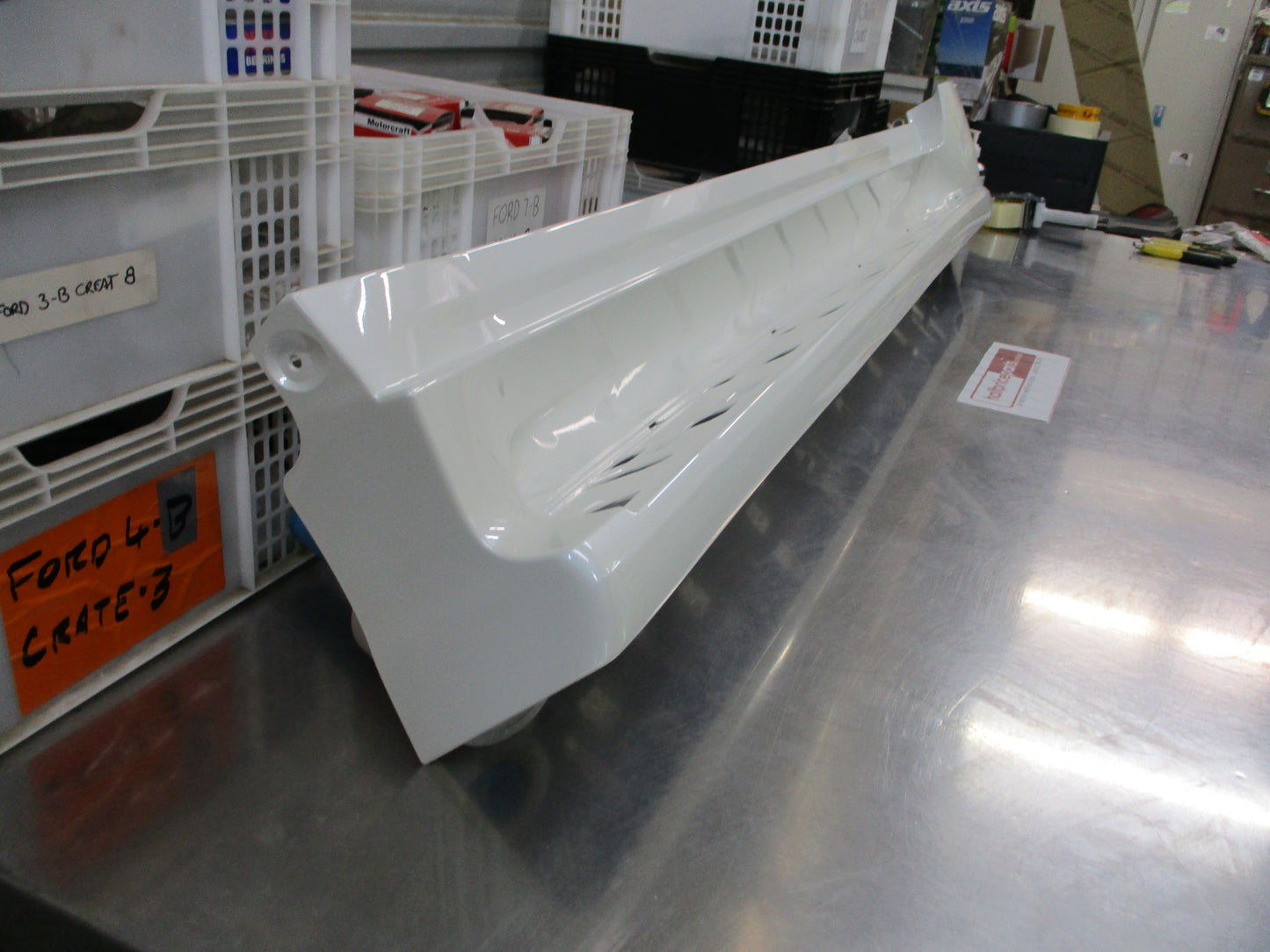 Toyota Landcruiser 300 Series Genuine Right Hand Side Step Sub Assembly (Super White Pearl) New Part
