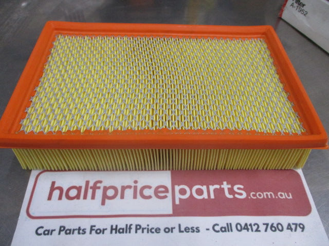 Sakura Engine Air Filter Suits Ford Transit VH/VJ/VM/VO New Part