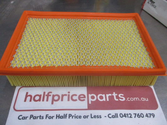 Sakura Engine Air Filter Suits Ford Transit VH/VJ/VM/VO New Part