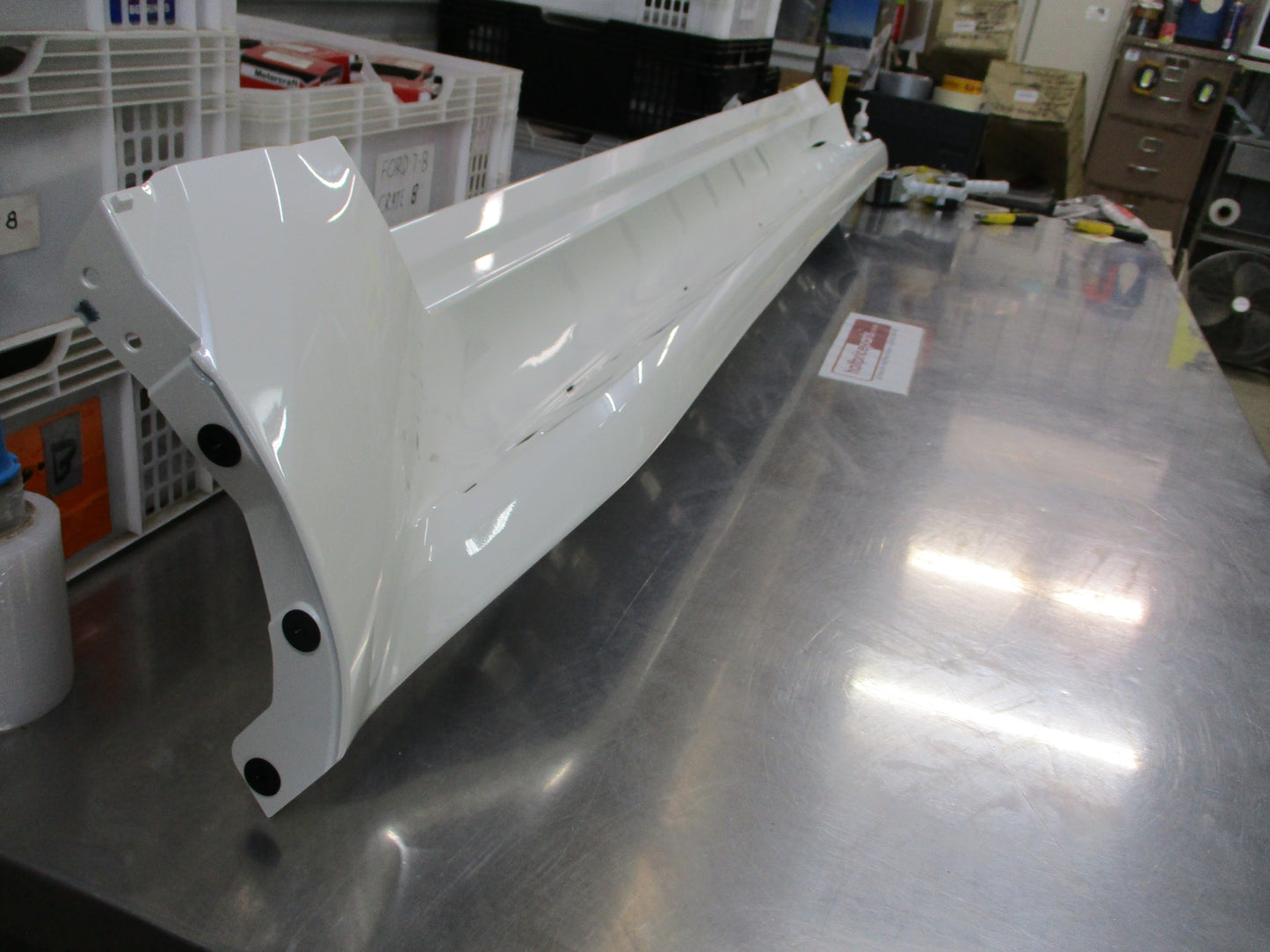 Toyota Landcruiser 300 Series Genuine Left Hand Side Step Sub Assembly (Super White Pearl) New Part
