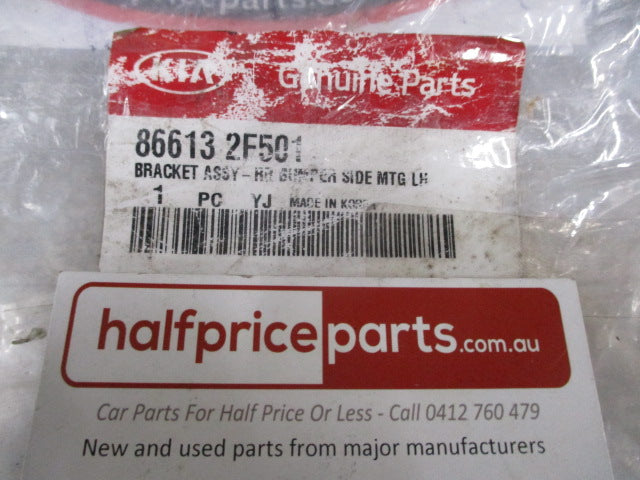 Kia Cerato Genuine Left Hand Rear Bumper Side Bracket New Part
