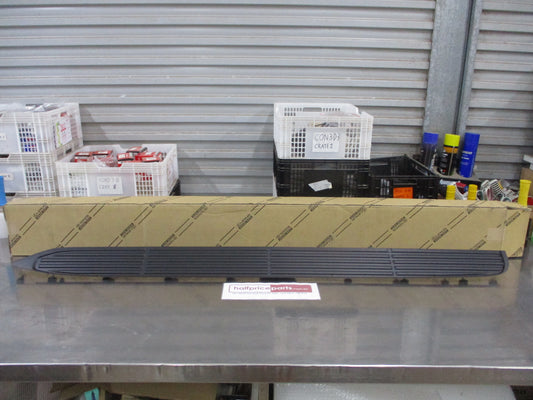 Toyota Landcruiser 300 Series Genuine Right Hand Side Step Plate New Part