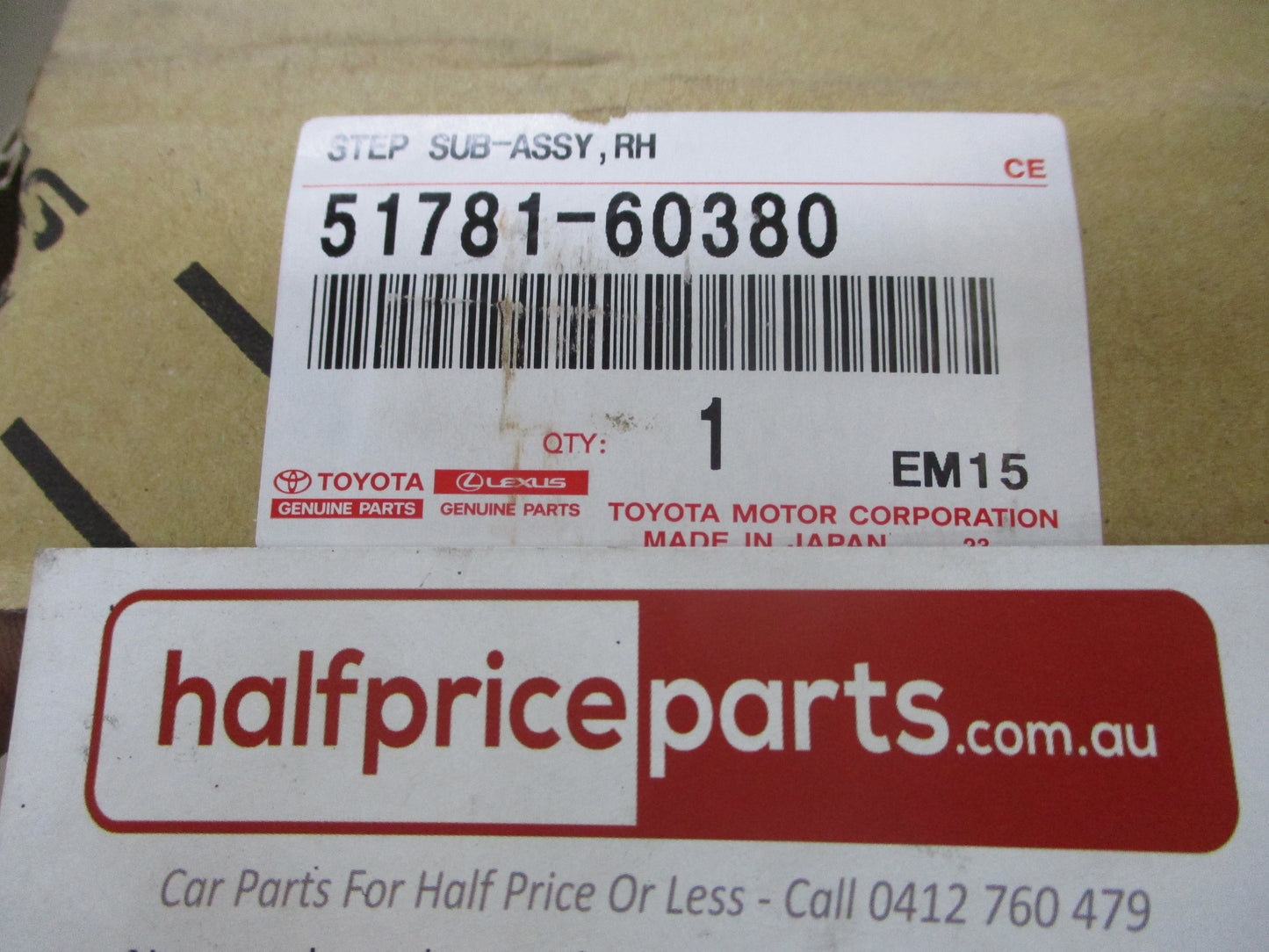 Toyota Landcruiser 300 Series Genuine Right Hand Side Step Alloy Mounting Plate New Part