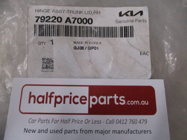 Kia Cerato Genuine Right Hand Rear Boot Hinge New Part